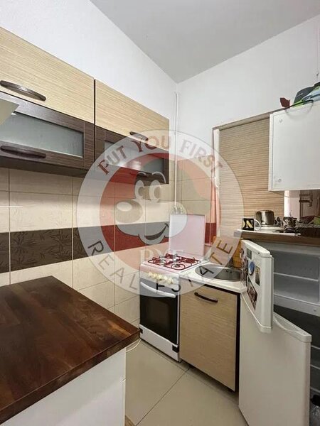 Sala Palatului | 2 camere | Nedecomandat | 33mp | B12230